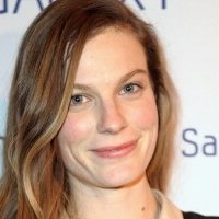 Lindsay Burdge Meztelen