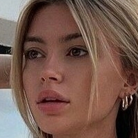 linuschka Meztelen