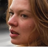 Lise Wolle Meztelen