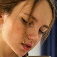 Lizzy Milks Meztelen