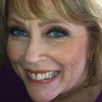 Lori Eden Meztelen