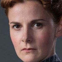Louise Brealey Meztelen