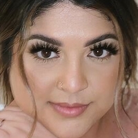 Lucia Yanez Meztelen