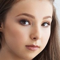 Lucia Meztelen