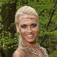 Lucie Černá Meztelen
