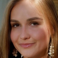 Lucretia K Meztelen