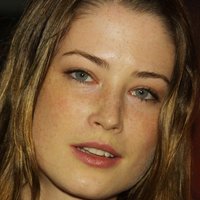 Lucy Gordon Meztelen