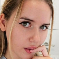 lunari_free Meztelen