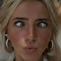 lydiaaweber Meztelen