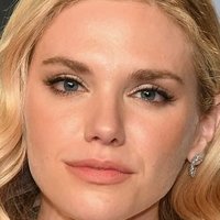 Mackenzie Mauzy Meztelen