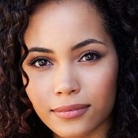 Madeleine Mantock Meztelen