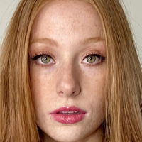Madeline Ford Meztelen