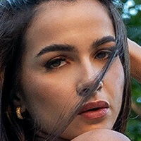 Maduh Andrade Meztelen