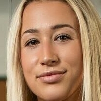 Maeve Carei Meztelen
