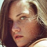 Maggie White Meztelen