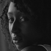 Mahreeyam Jah Meztelen