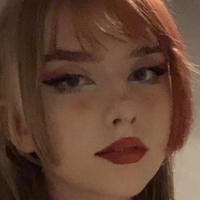 Maisie Francesca Meztelen