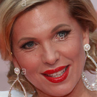 Maja Synke von Hohenzollern Meztelen