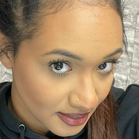 makeupbymicol Meztelen