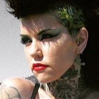 Malice McMunn Meztelen