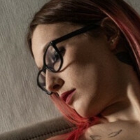 malou Meztelen
