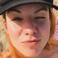Mari Moon Meztelen
