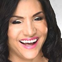 María Díaz Meztelen