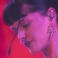María Zardoya Meztelen