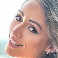 Mariana Aroldi Meztelen