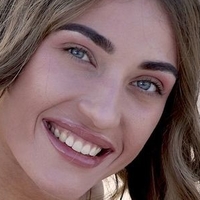 Masha Shy Meztelen