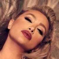 Maya Diab Meztelen