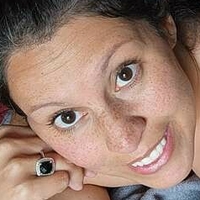 Mbullievable Meztelen