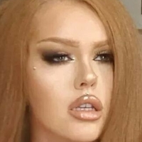 Megan Carys Gomer Meztelen