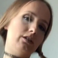 Melle Meztelen