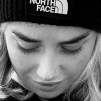 Mia Brodrick Meztelen