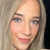 Mia Kathren Meztelen