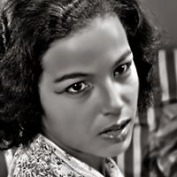Michèle Bailly Meztelen