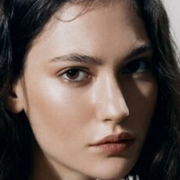 Milana Mikhailus Meztelen