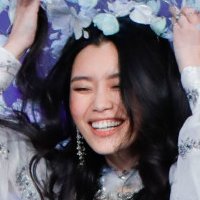 Ming Xi Meztelen