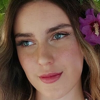 Miriam Stoifl Meztelen