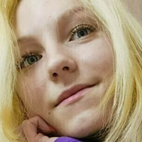 mishelclark Meztelen