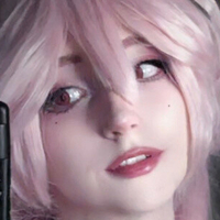 Miss.Ironblood Meztelen