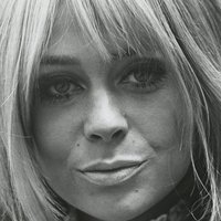 Monika Ringwald Meztelen