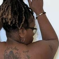 ms.thickerthan Meztelen