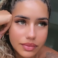 Muito Linda Meztelen