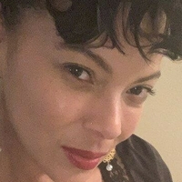MzxxxSadie Meztelen