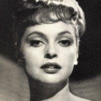 Nadja Tiller Meztelen