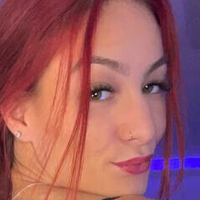 NadyRed Meztelen