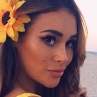 Natalie Henry Meztelen