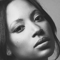 Natalie Paul Meztelen